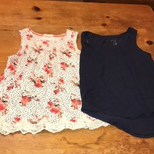 Bundle of two tank tops